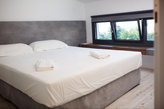 How Adding a Mattress Topper Can Improve Quality of Sleep