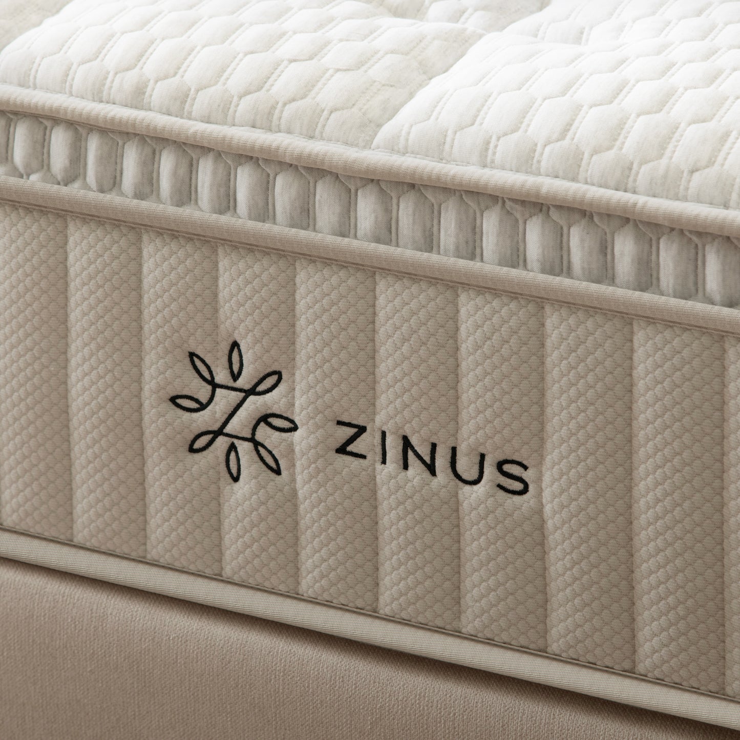 Zinus 30cm Hybrid Spring Mattress Ultima Luxe (12")