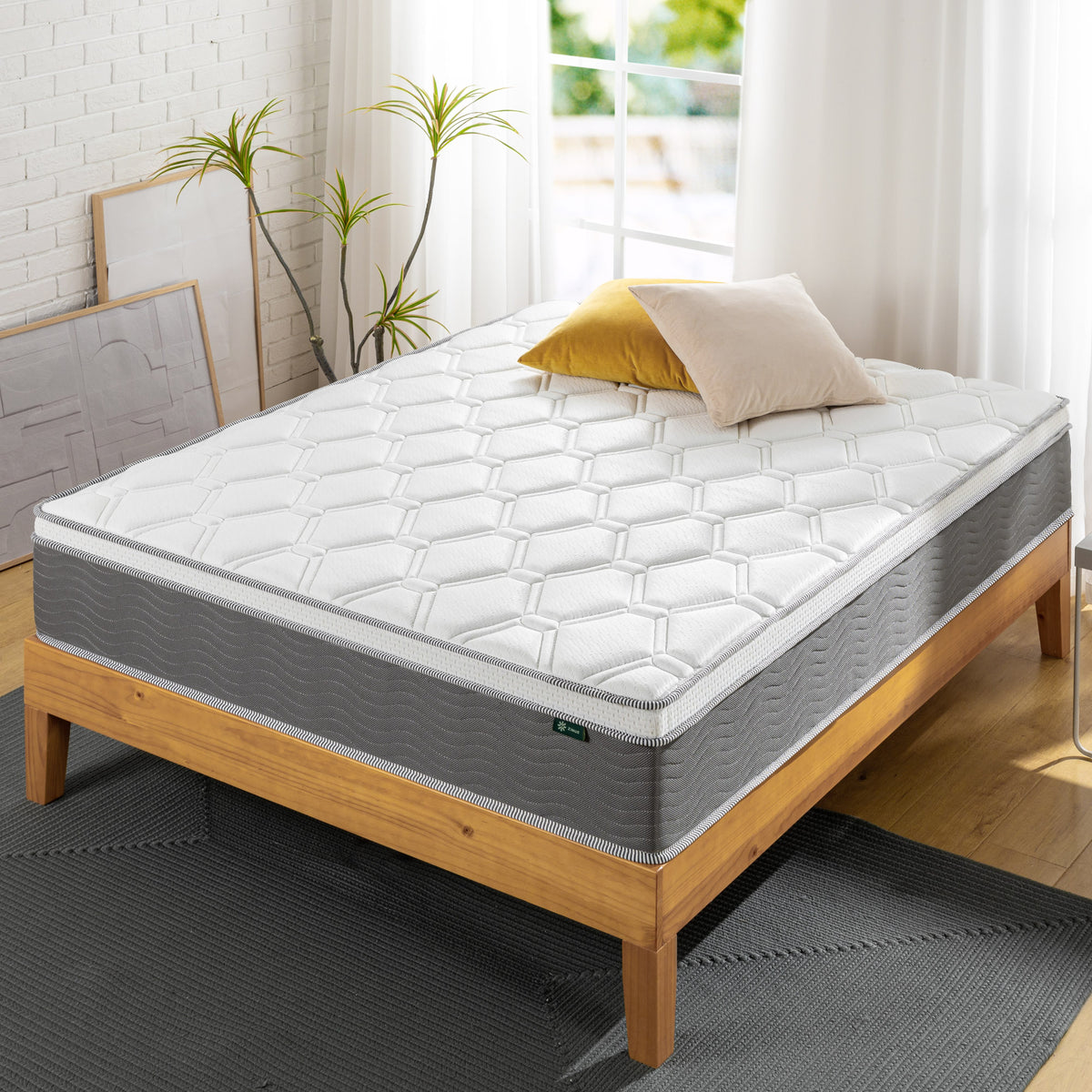 Zinus 30cm Euro Top Latex & Memory Foam Hybrid ‘Cool’ Spring Mattress