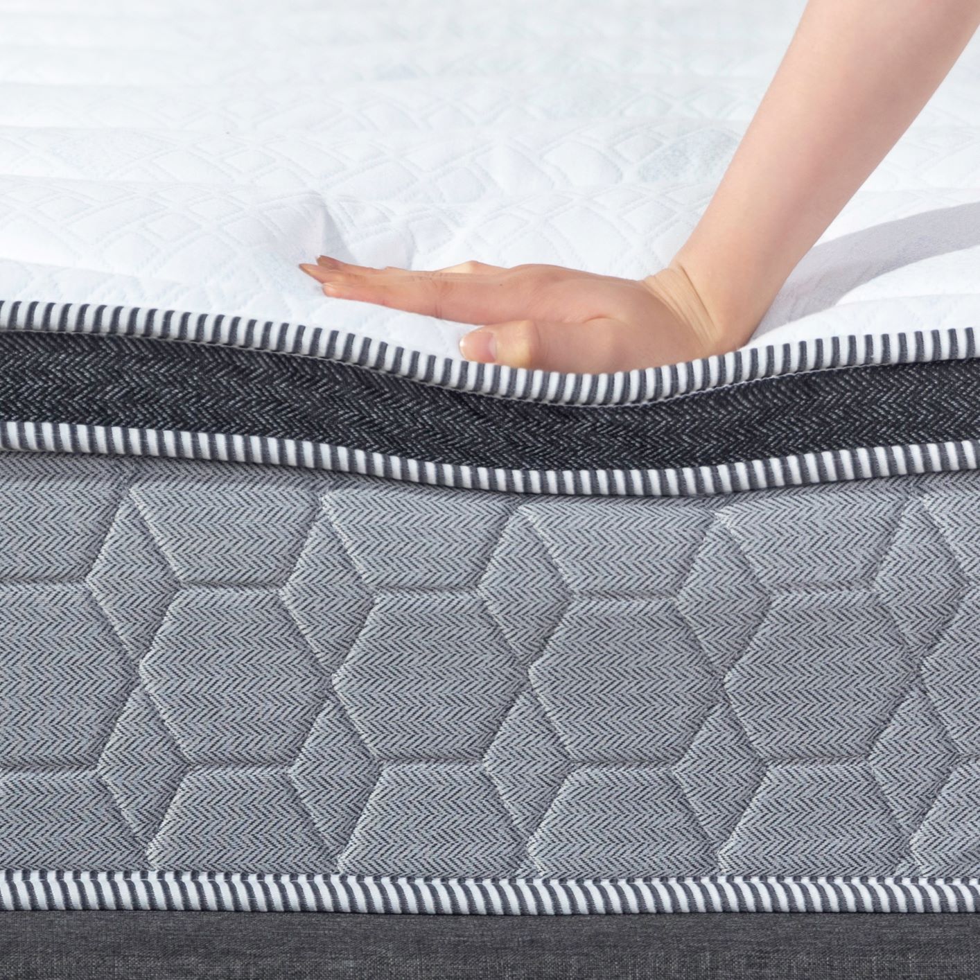 Zinus 25cm Euro Top Latex and Memory Foam Hybrid Spring Mattress (10”)