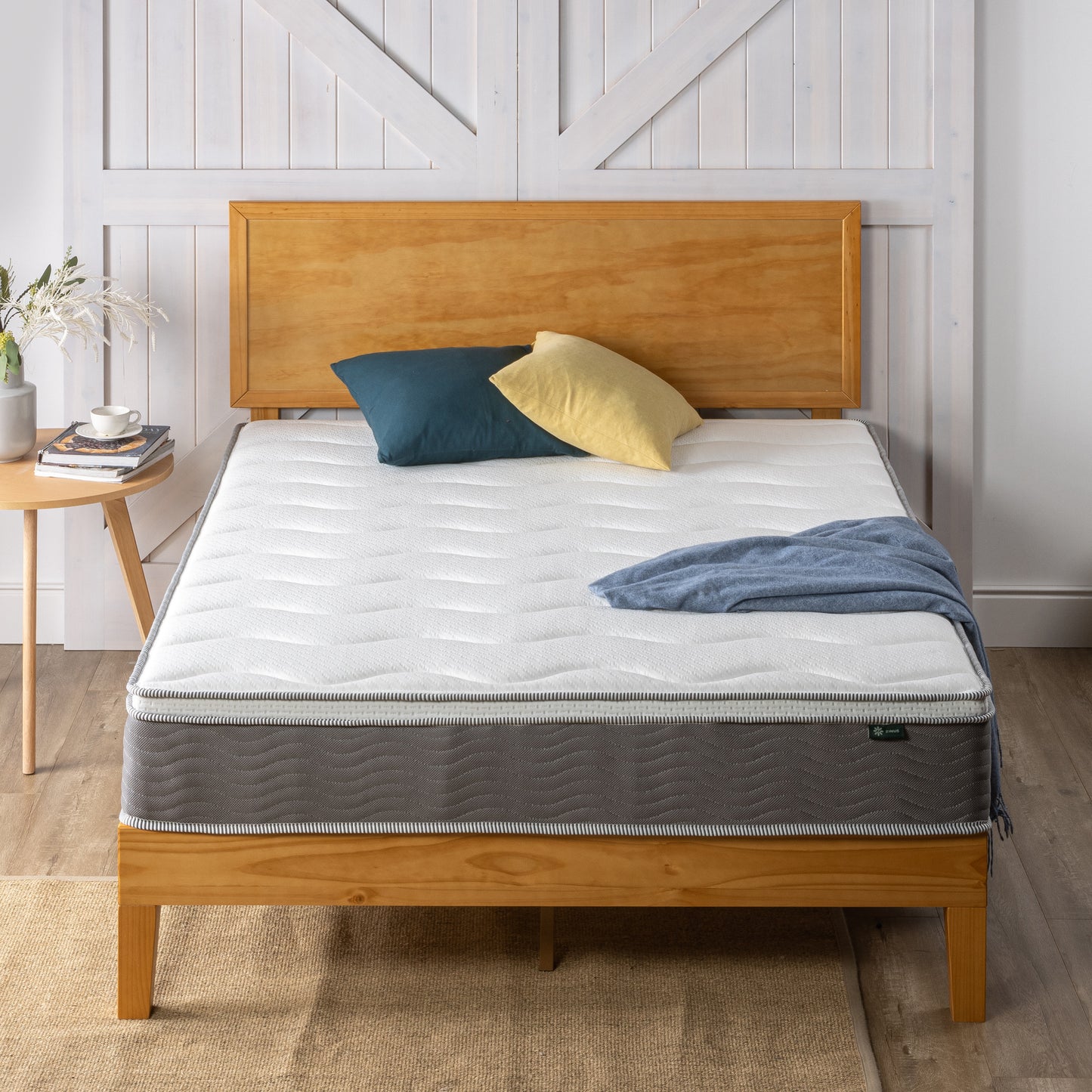 Zinus 25cm Euro Top Latex & Memory Foam Hybrid ‘Cool’ Spring Mattress with Encasement (10")