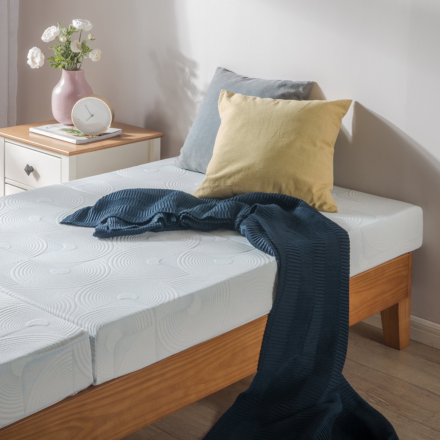 Zinus 5” Tri-Fold Cooling Gel Mattress-Foldable Mattress-Zinus Singapore